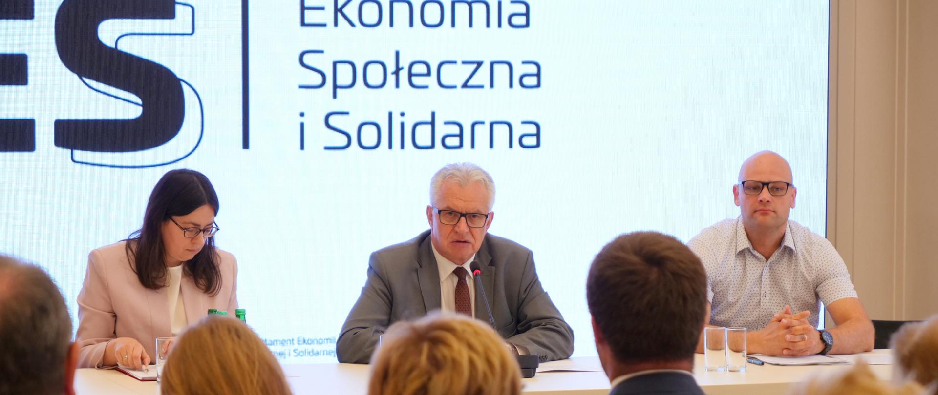 Posiedzenie KKRES w MRPiPS