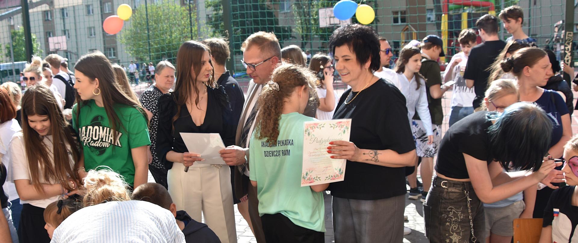 Radom: festyn rodzinny w szkole nr 28