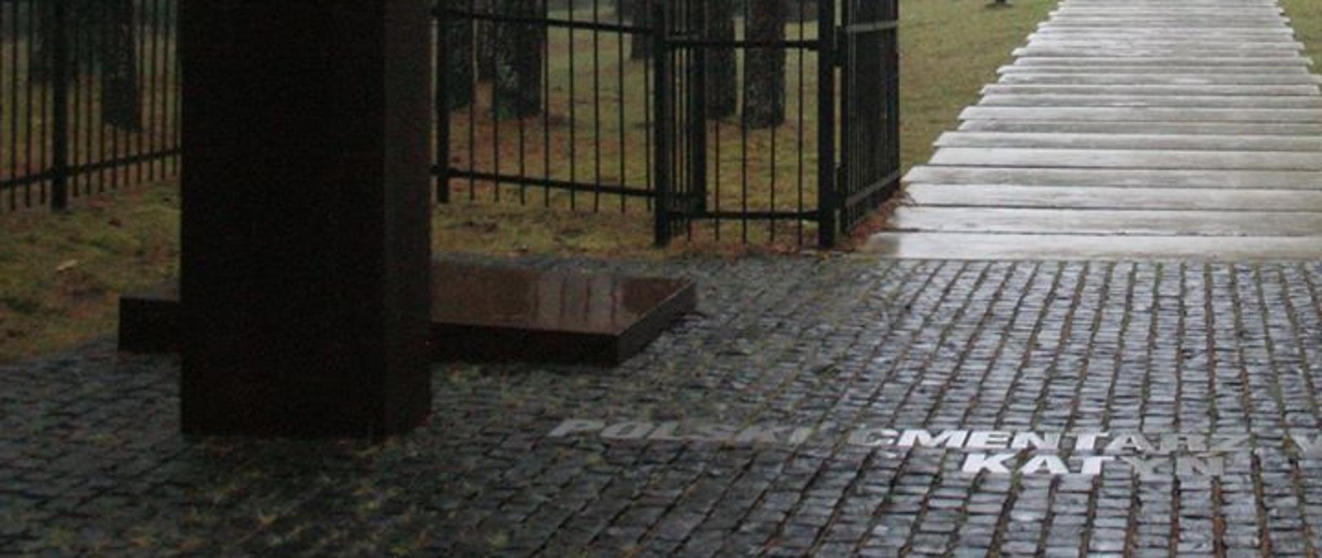 Polski cmentarz w Katyniu