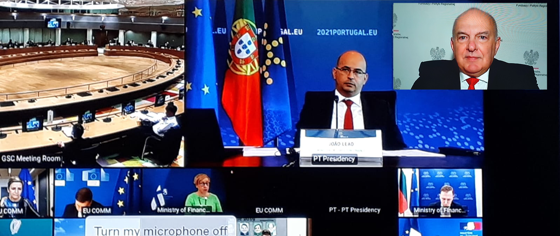 Minister Tadeusz Kościński podczas spotkania ECOFIN