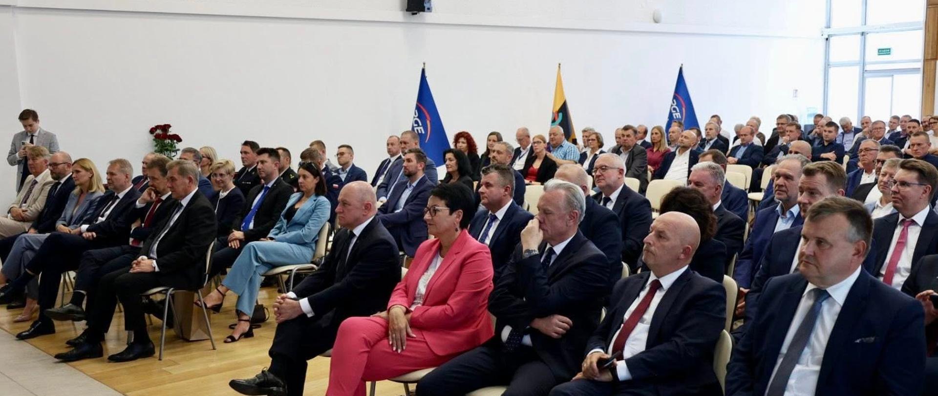 W Elektrowni Opole odbyły się obchody Dnia Energetyka – święta pracowników, którzy codziennie zapewniają stabilne dostawy energii elektrycznej do naszych domów, szkół, szpitali i firm.