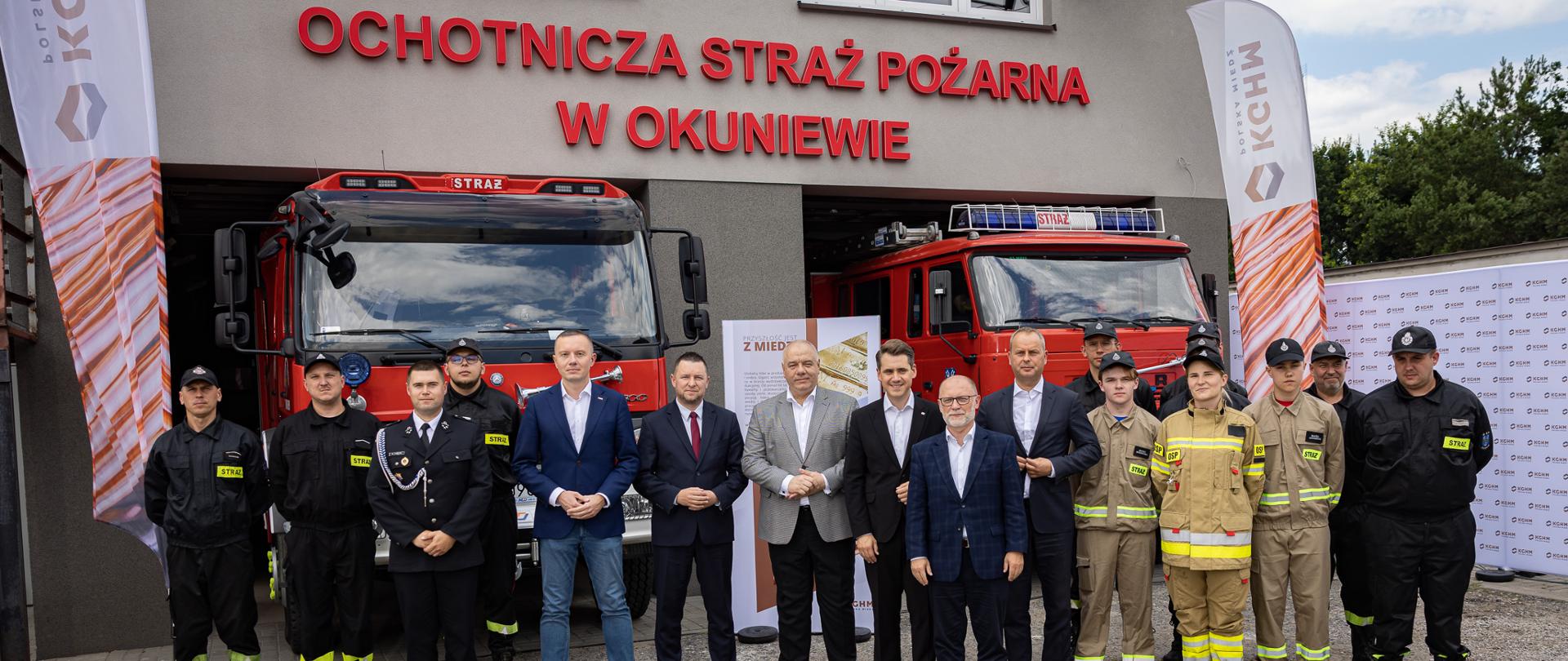 Minister Jacek Sasin w Okuniewie na konferencji prasowej dot. ogólnopolskiego konkursu „Fundacja KGHM Polska Miedź dla OSP”