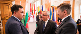 Minister A. Adamczyk oraz marszałek M. Kuchciński rozmawiali z gośćmi konferencji