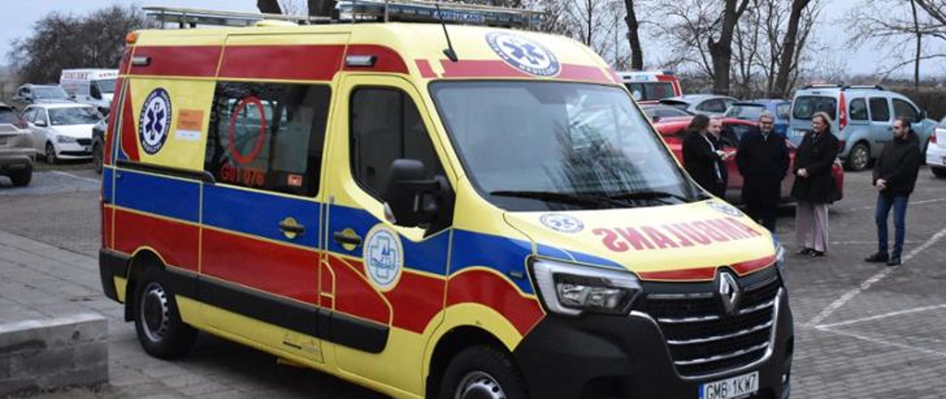 Malbork. Nowy ambulans Powiatowego Centrum Zdrowia