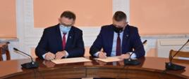 Podpisanie umów na realizację Programu Centra opiekuńczo-mieszkalne powiat lipski 1