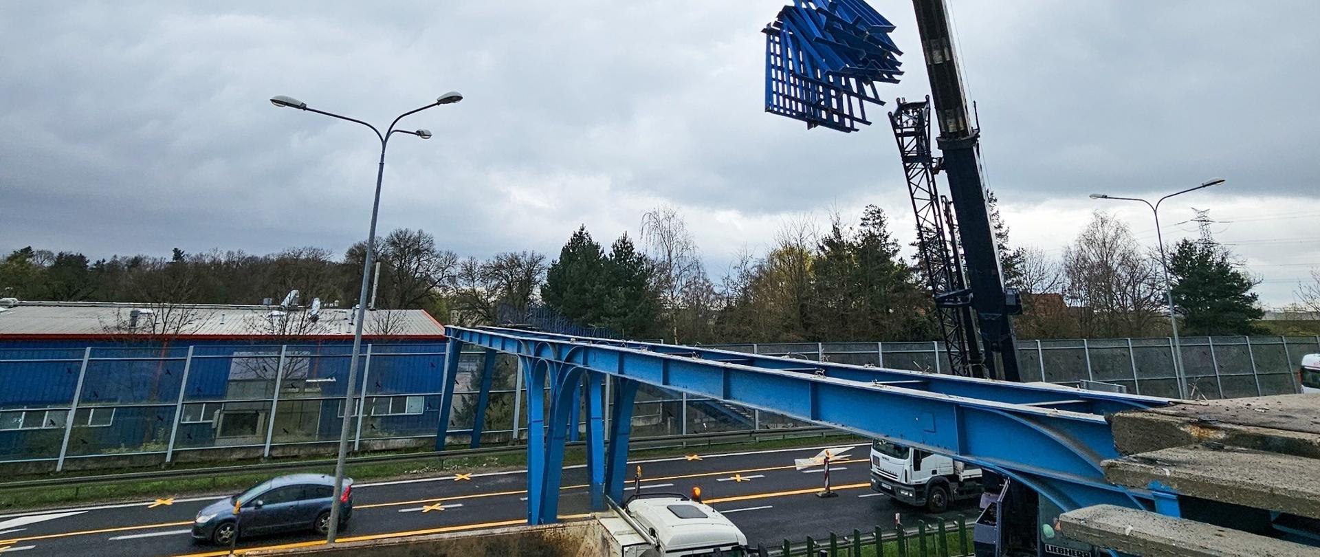 DK92 Swadzim remont kładki dla pieszych