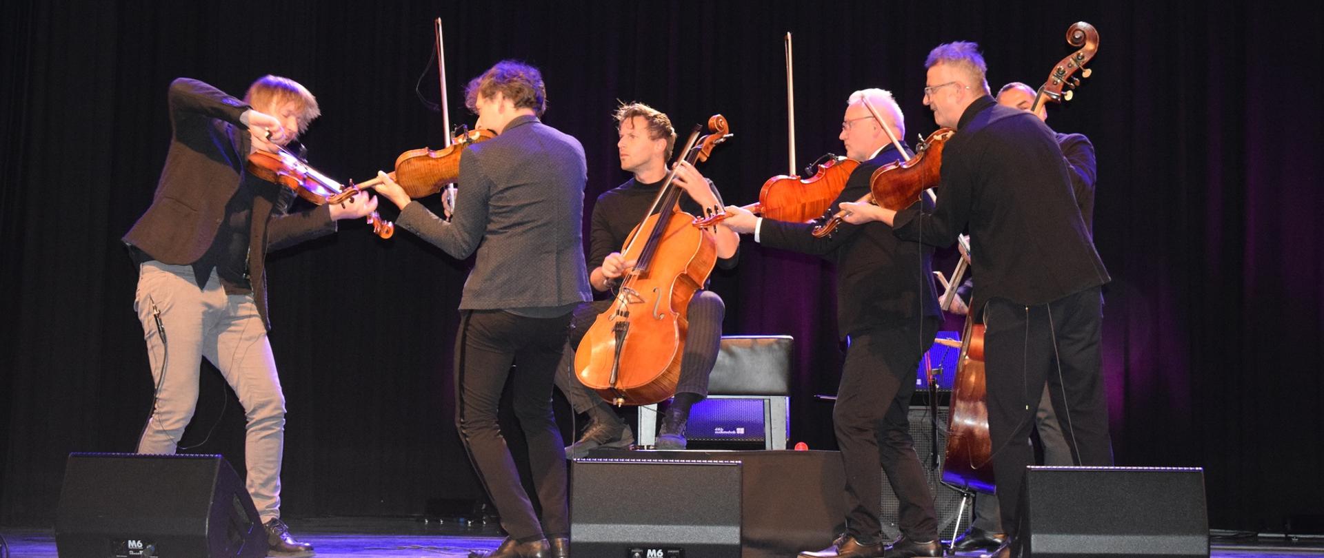 Lajkó Félix & VOŁOSI konsertii
