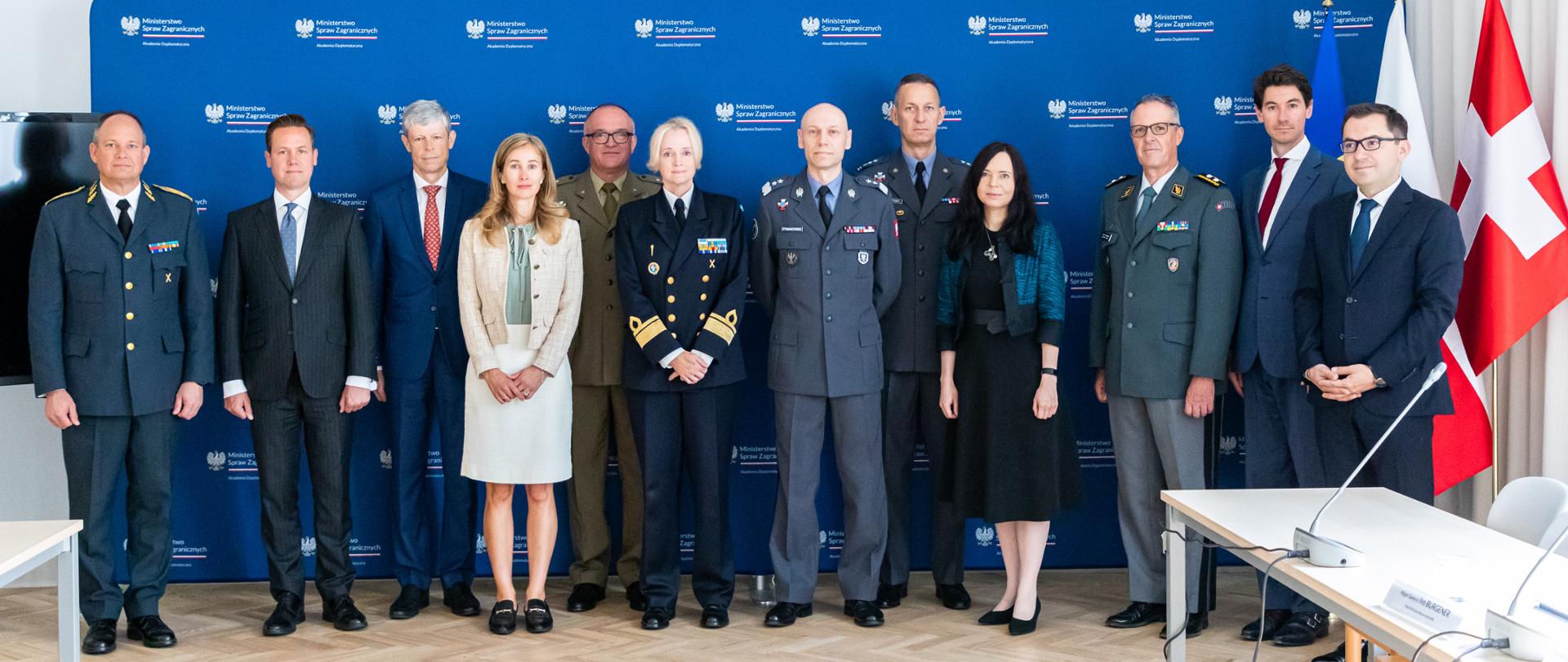 Konsultacje polityczne Komisji Nadzorczej Państw Neutralnych