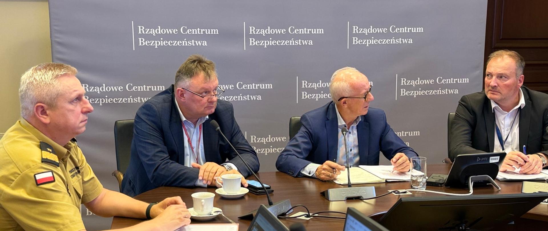 Sytuacja pogodowa - odprawa w sprawie sytuacji meteorologicznej i hydrologicznej w kraju (20.08)