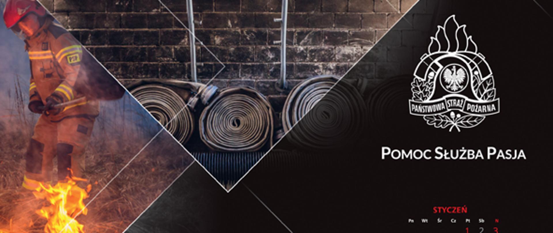 Zdjęcie przedstawia kalendarz na rok 2021.
kształt prostokątny pionowo ustawiony
kołoru czarnego
w górczej części są dwa czworokąty po lewej widać
strażaka podczas akcji gaszenia trawy,
w górnej części są 4 czerwone hełmy a na dole
3 zwinięte węże strażackie na tle
ceglanej ściany a pod spodem czerwony napis2021
zaś po prawej stronie widnieje białe logo PSP
na czarnym tle i pod spodem jest napis POMOC SŁUŻBA PASJA
pod tym napisem widać cały kalnedarz na rok 2021
w dolnym lewym rogu jest narysowany
telefon i napis 998 a pod spodem 112