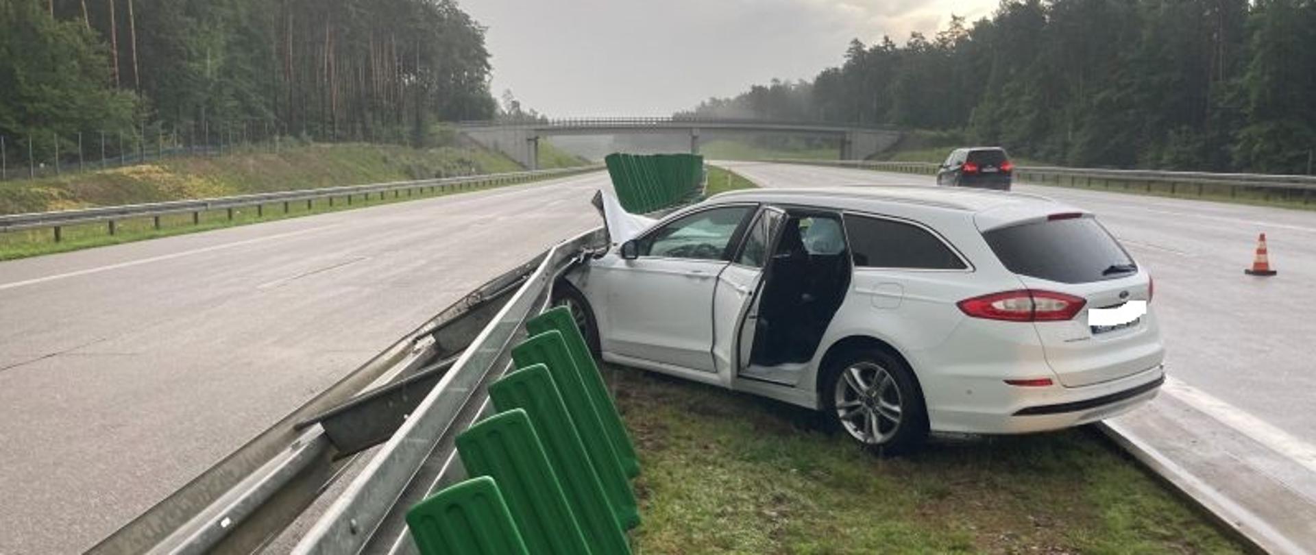 Samochód osobowy marki FORD Mondeo