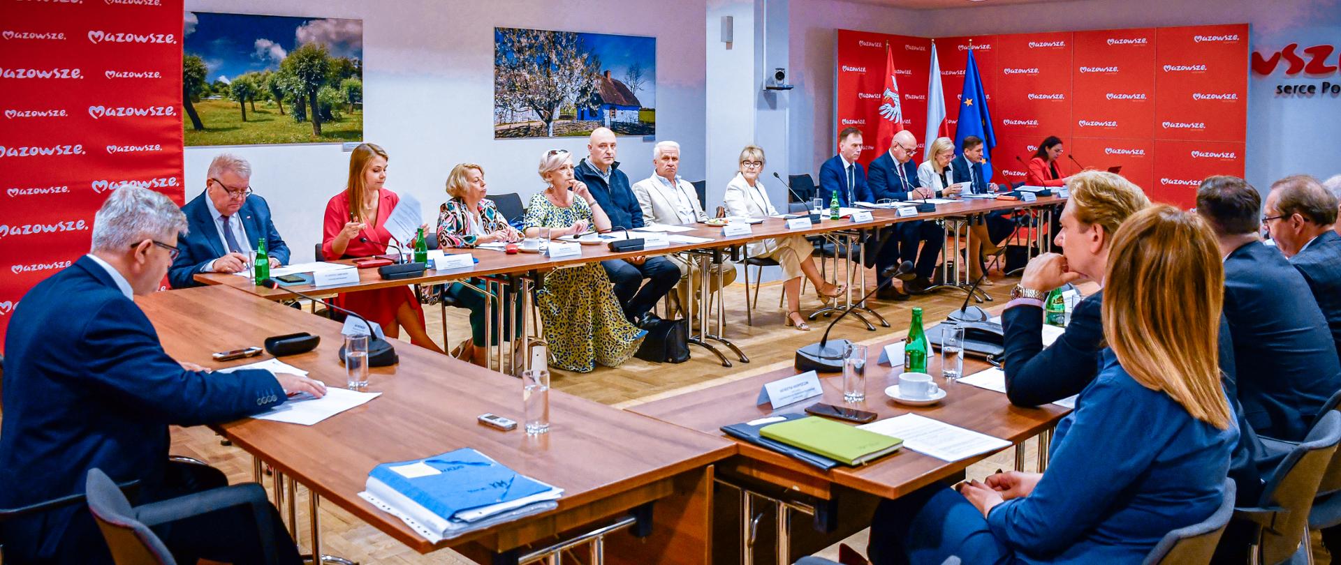 XXXVI posiedzenie Wojewódzkiej Rady Dialogu Społecznego w województwie mazowieckim