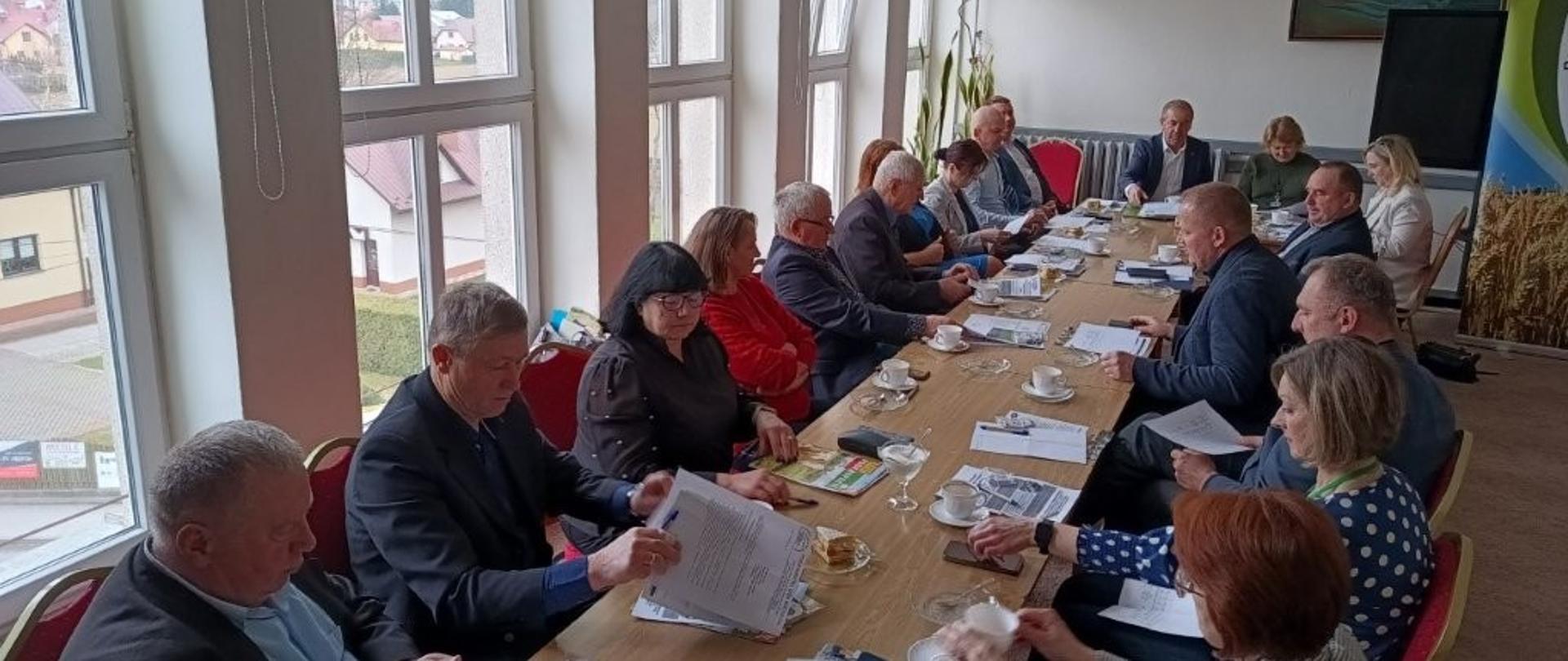 Uczestnicy spotkania Rady Powiatowej Podkarpackiej Izby Rolniczej w Strzyżowie 