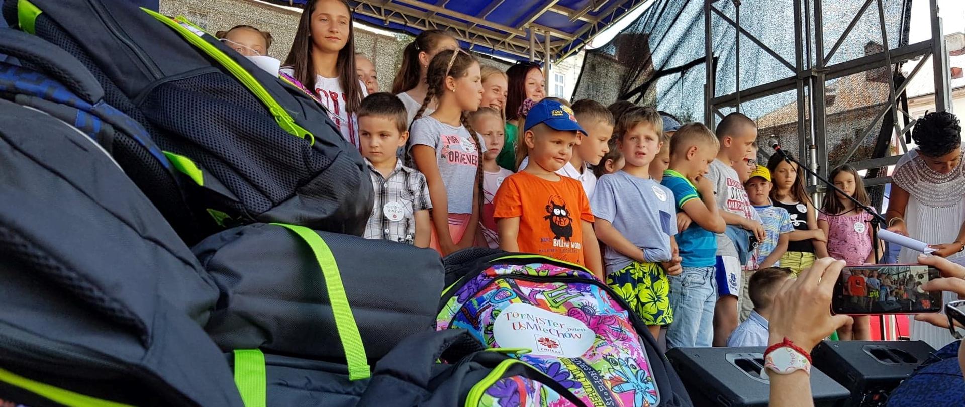 Minister Edukacji Narodowej spakował „Tornister pełen uśmiechów”