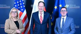 minister Paulina Hennig-Kloska, ambasador Mark Brzeziński, wiceminister Miłosz Motyka