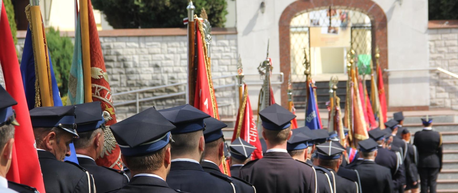 Pielgrzymka Rodzin Strażackich do Matki Bożej Leśniowskiej 