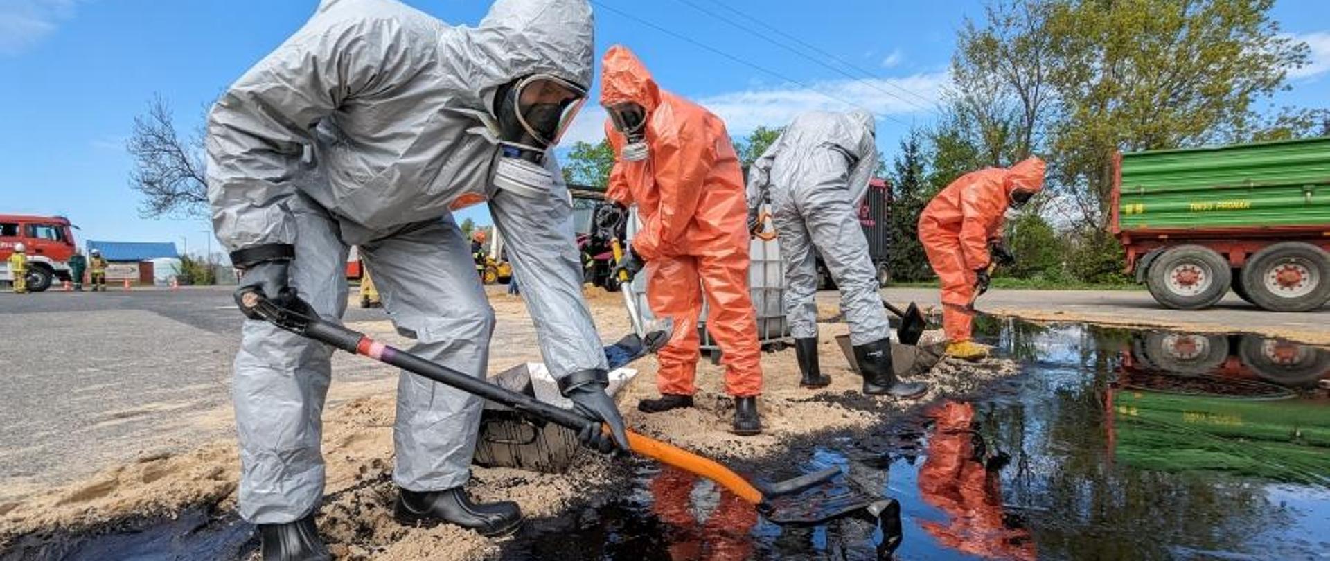 Wyciek substancji z naczepy na parkingu w Kożuszkach-Parcel