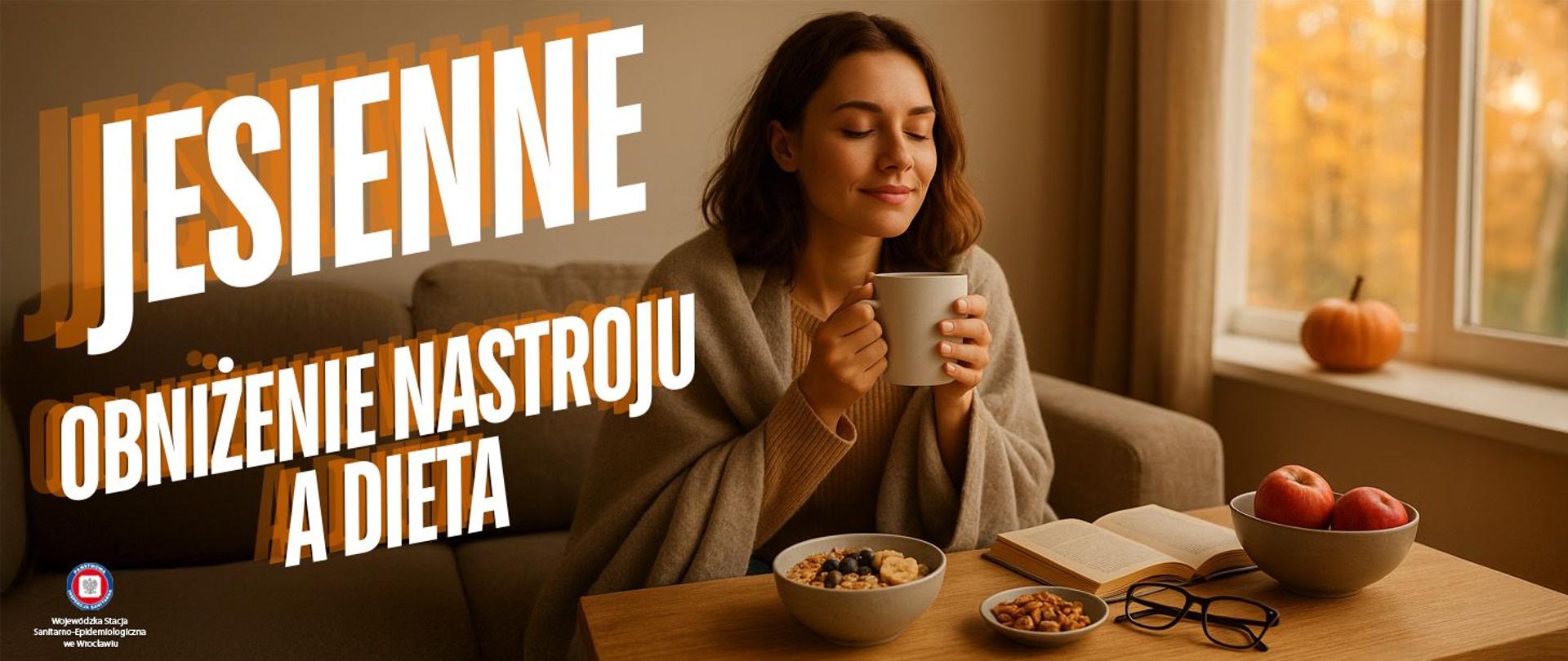 Kobieta owinięta kocem, siedzi z herbatą i książką, na stoliku zdrowe jedzenie – owsianka, orzechy, owoce, świece, dynia w tle, przytulne wnętrze