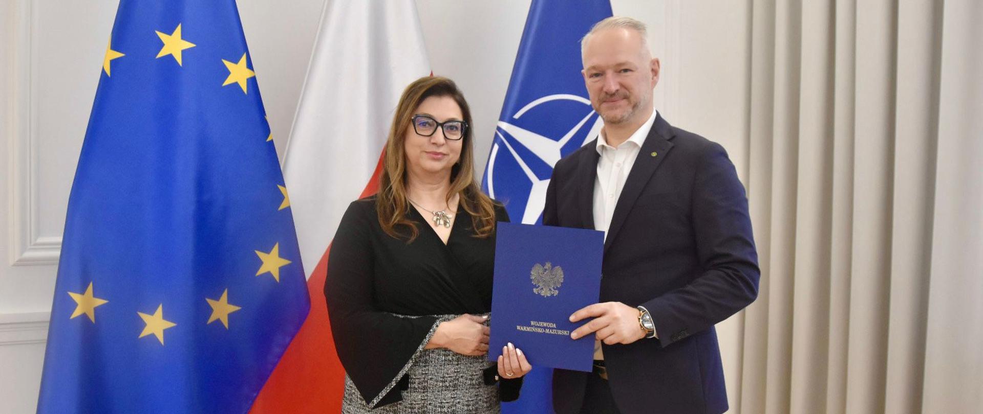 od lewej Pani Joanna Kościńska i Wojewoda Radosław Król 