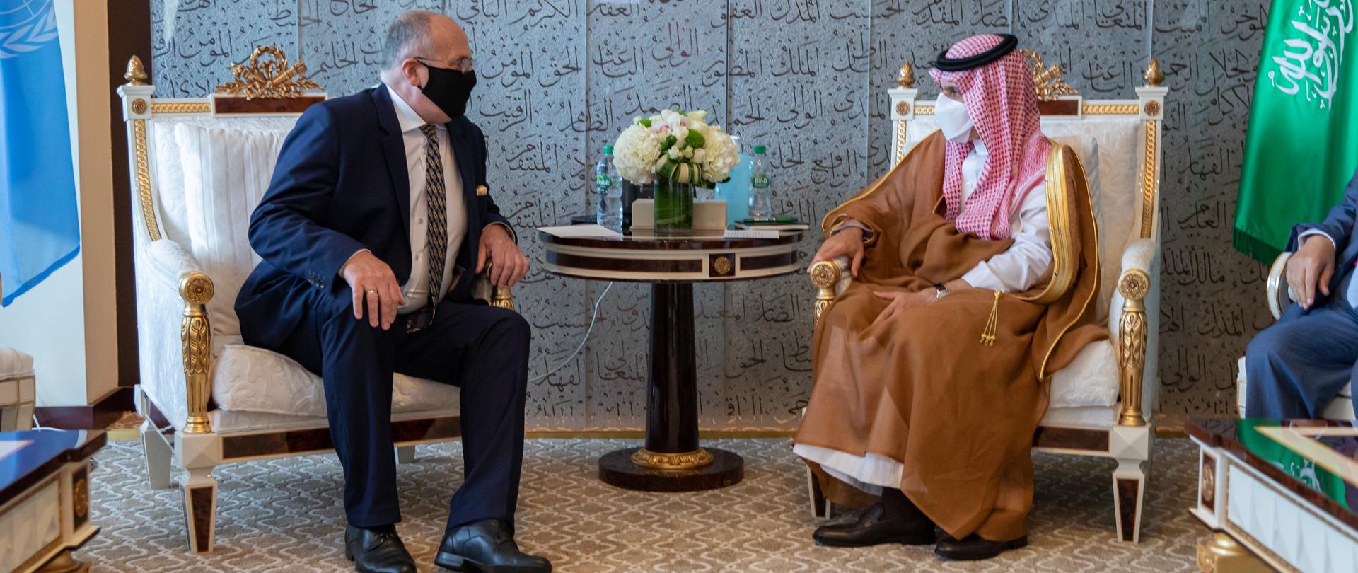 Rozmowa dwustronna Ministra Zbigniewa Raua z szefem saudyjskiej dyplomacji Faisalem bin Farhanem Al-Saudem
