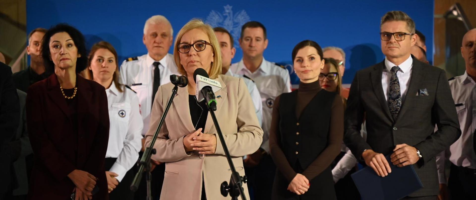 Wielkopolskie Wodne Ochotnicze Pogotowie Ratunkowe otrzymało nowoczesny sprzęt - zdjęcie z konferencji prasowej.