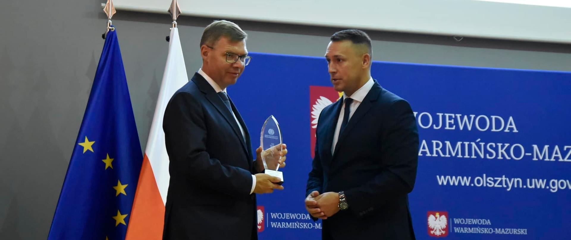 Wojewoda Artur Chojecki wyróżniony przez WIORIN