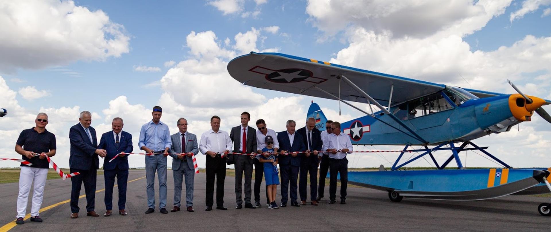 Otwarcie pasa startowego w Suwałkach