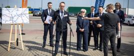 Briefing prasowy z udziałem ministra infrastruktury Dariusza Klimczaka w związku z planowaną rozbudową autostrady A2 Łódź - Warszawa