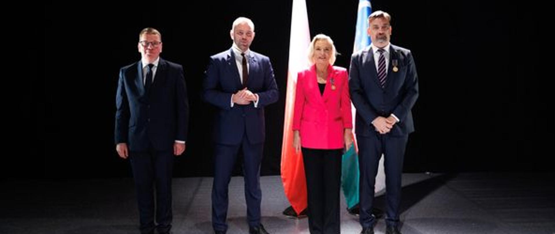 Ambasadorzy Anna Maria Anders i Radosław Gruk wyróżnieni przez Instytut Pamięci Narodowej nadaniem odznaczenia resortowego „Reipublicae Memoriae Meritum”