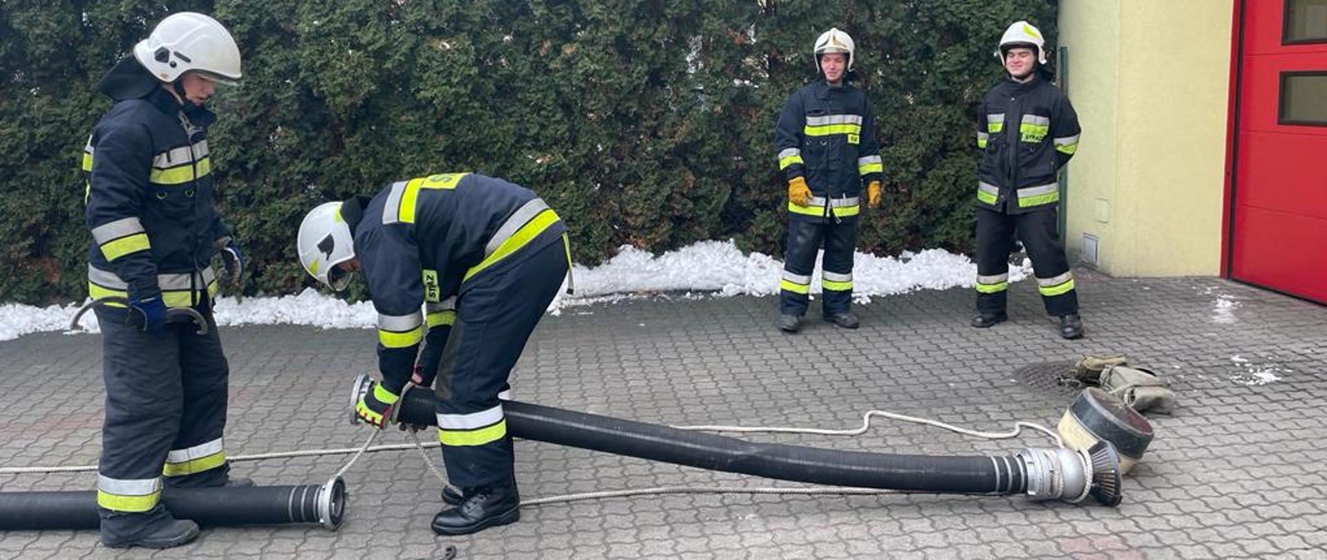 Zakończenie szkolenia podstawowego strażaka-ratownika OSP