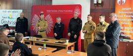 Zdjęcie przedstawia komisję sędziowską, Komendanta Powiatowego PSP oraz druhów OSP podczas uroczystego otwarcia OTWP.