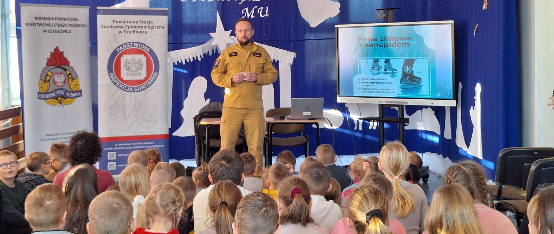 Prelekcja z dziećmi na temat bezpiecznych ferii