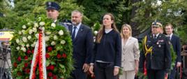 Przedstawiciele kierownictwa Ministerstwa Sprawiedliwości uczcili 81. rocznicę wybuchu Powstania Warszawskiego