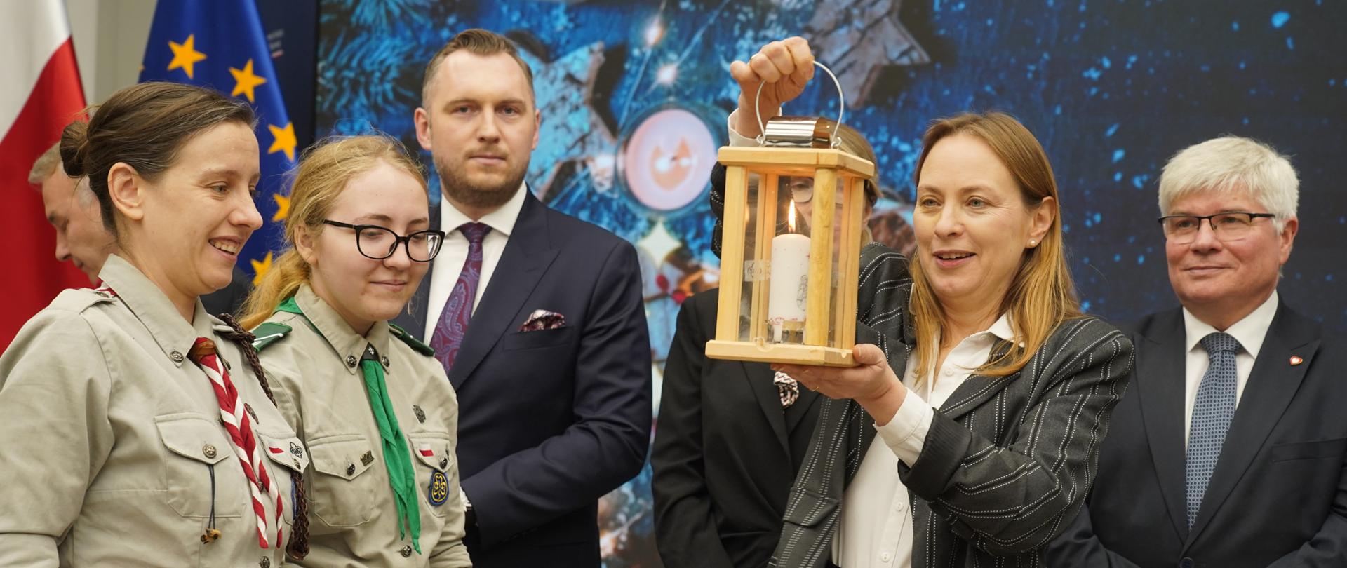 Betlejemskie Światło Pokoju zapłonęło w MFiPR