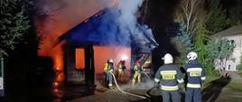 Pożar garażu z gazami technicznymi przy ul. Polnej w Obornikach.