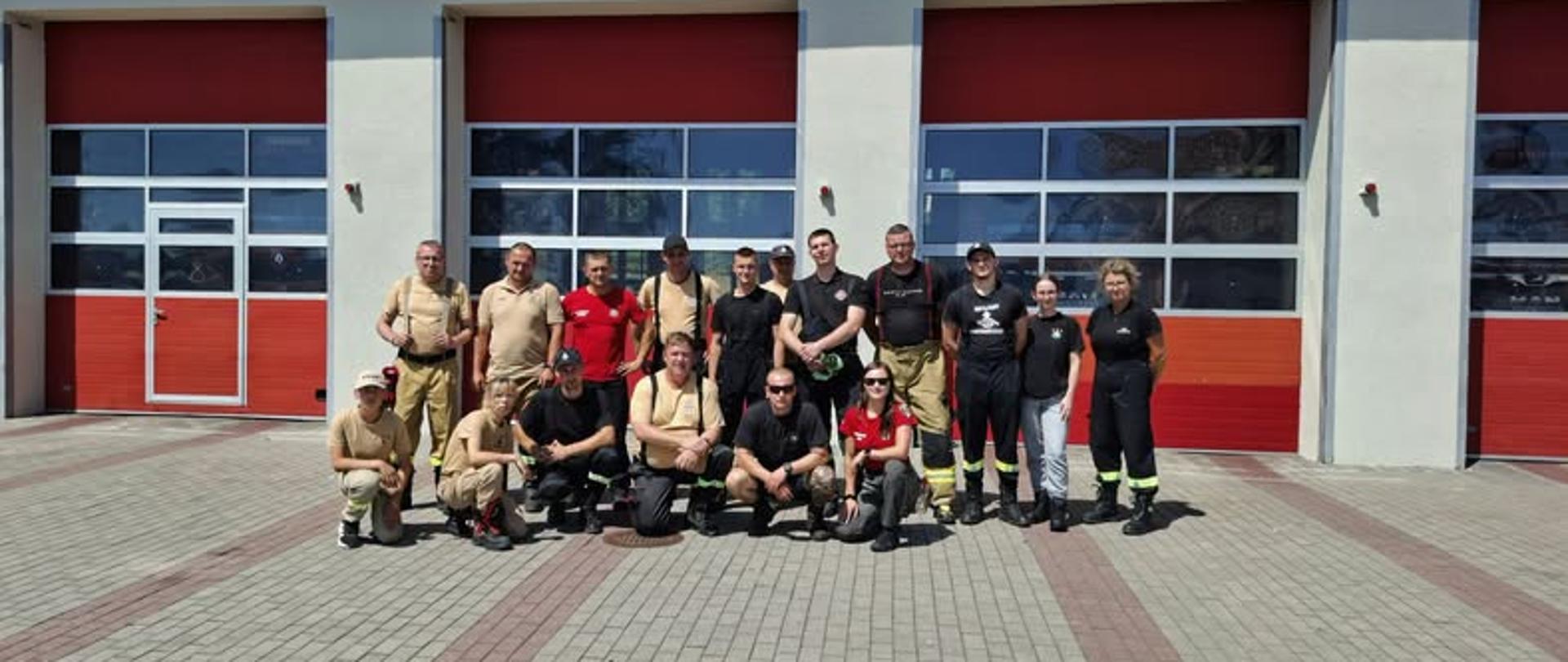 Zdjęcie grupowe uczestników szkolenia