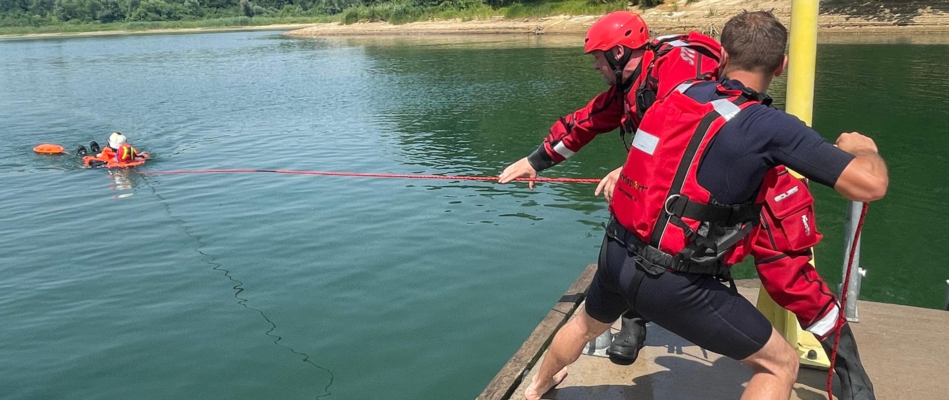 Szkolenie z ratownictwa na obszarach wodnych realizowanego przez KSRG w zakresie podstawowym dla strażaków-ratowników OSP