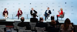 Panel konferencji z udziałem premiera Mateusza Morawieckiego