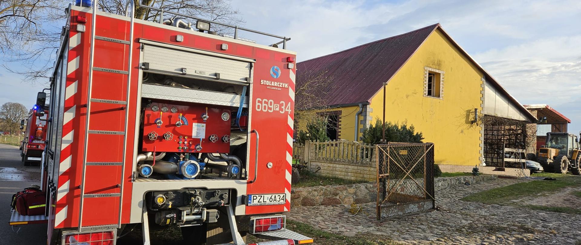 W działaniach brało udział sześć zastępów straży pożarnej 