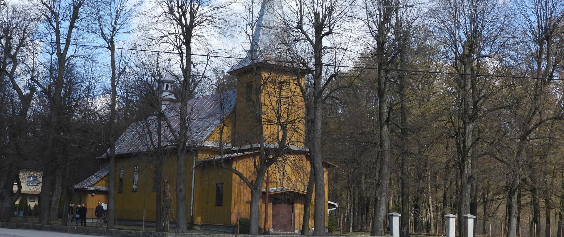 Trzęsówka - kościół