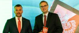 Prezes Związku Cyfrowa Polska Michał Kanownik i minister Jan Sarnowski