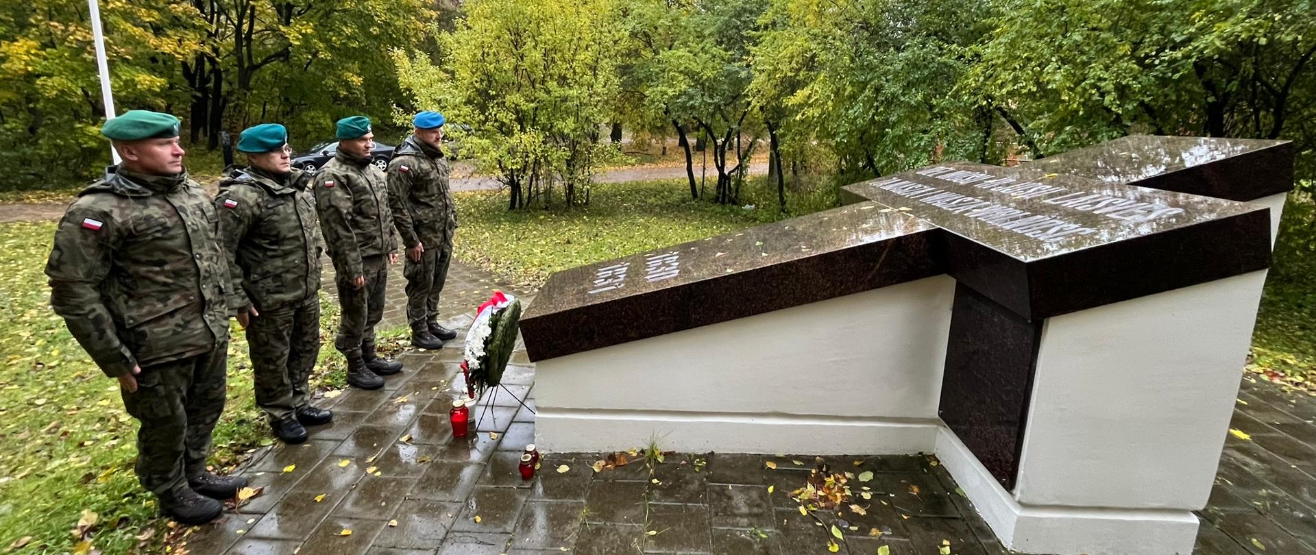 PONARY GÓRNE Pomnik ku czci Powstańców 1830-31r.