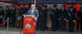 Starosta wodzisławski przemawia podczas uroczystości