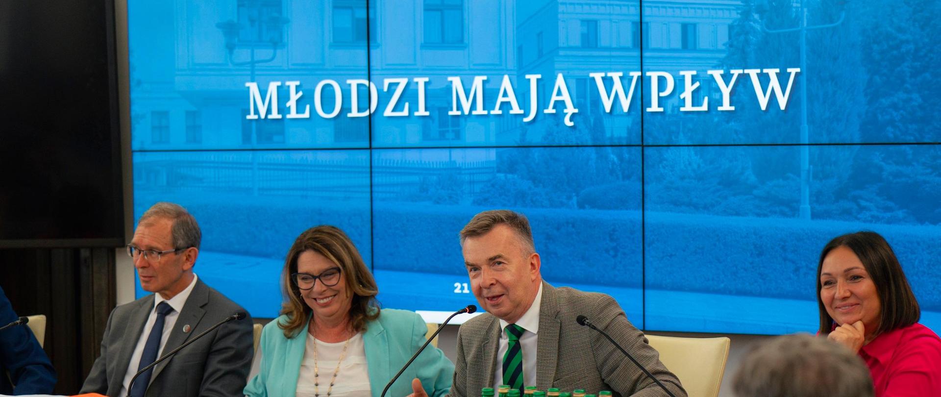 Konferencja ,,Młodzi maja wpływ" w Senacie RP