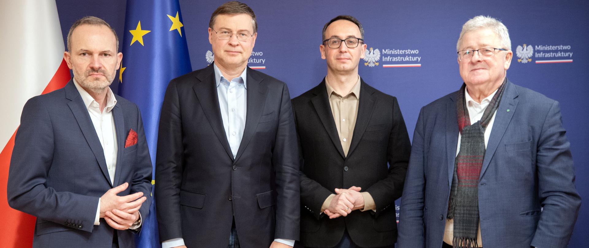 Spotkanie trzech ministrów z wiceprzewodniczącym Komisji Europejskiej w Ministerstwie Infrastruktury