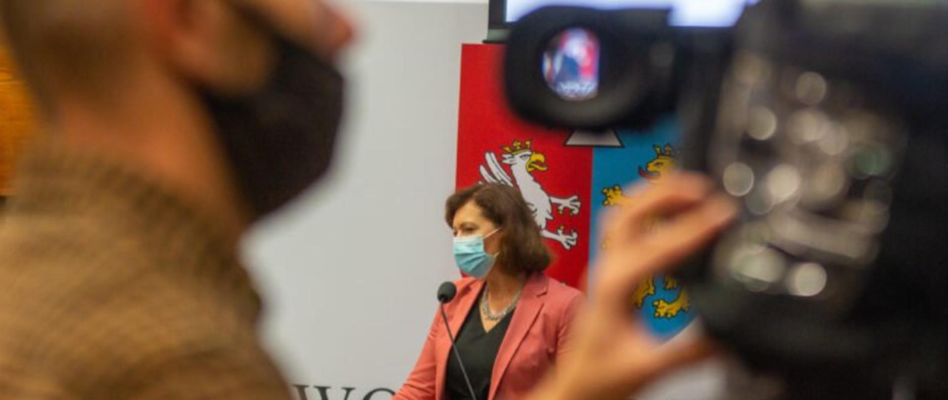 Wojewoda podkarpacki Ewa Leniart podczas obrad Sejmiku Województwa Podkarpackiego