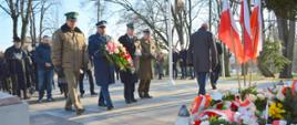 Na zdjęciu funkcjonariusze podczasuroczystości