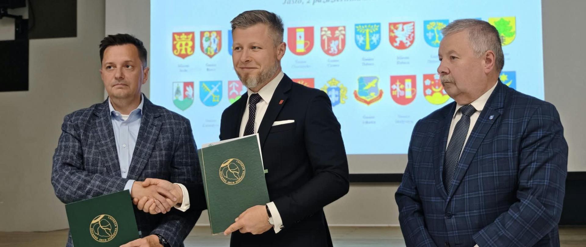 Podpisanie porozumienia 00