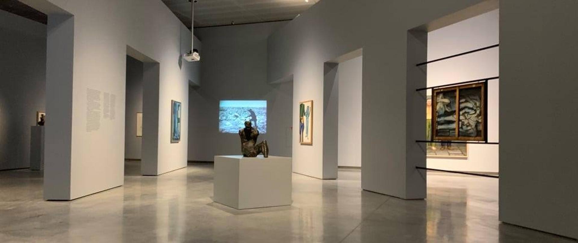  Paroda „Sunkus amžius. Szapocznikow – Wajda – Wróblewski“