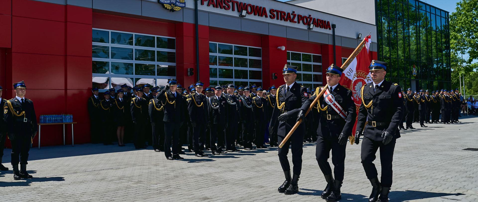 Uroczystość nadania i przekazania sztandaru Komendzie Miejskiej PSP w Tychach, a także otwarciem nowo wybudowanej siedziby jednostki ratowniczo- gaśniczej